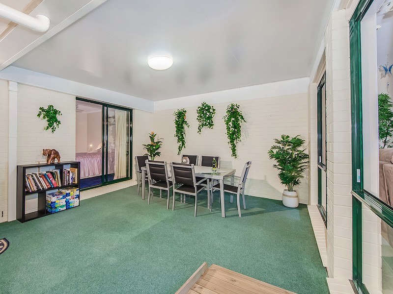 243/4 Melody Court, Warana QLD 4575