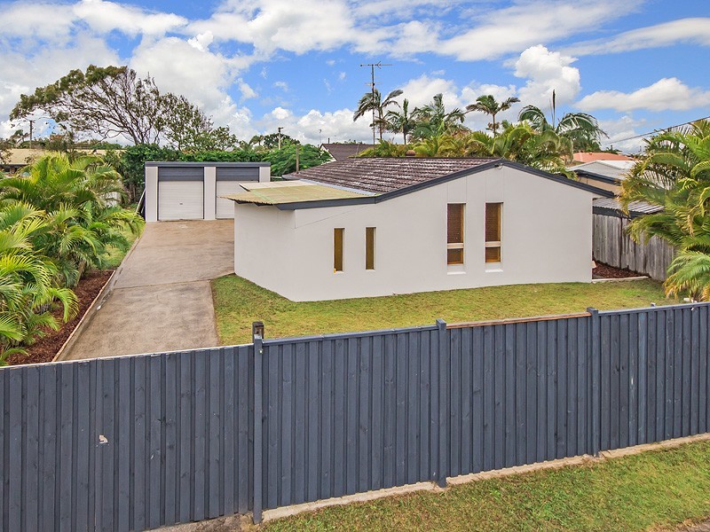 85 Nicklin Way, Warana QLD 4575