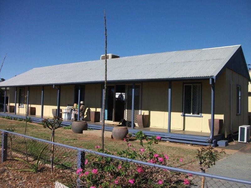 1 Cobar St, Nyngan NSW 2825