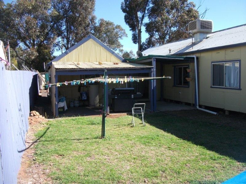 1 Cobar St, Nyngan NSW 2825