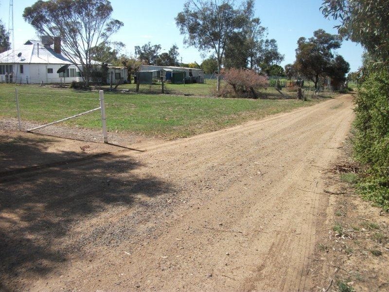 25 Narromine St, Nevertire NSW 2831