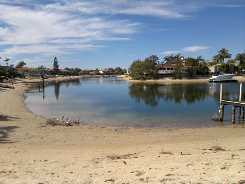 204 Sunshine Blvd, Mermaid Waters QLD 4218