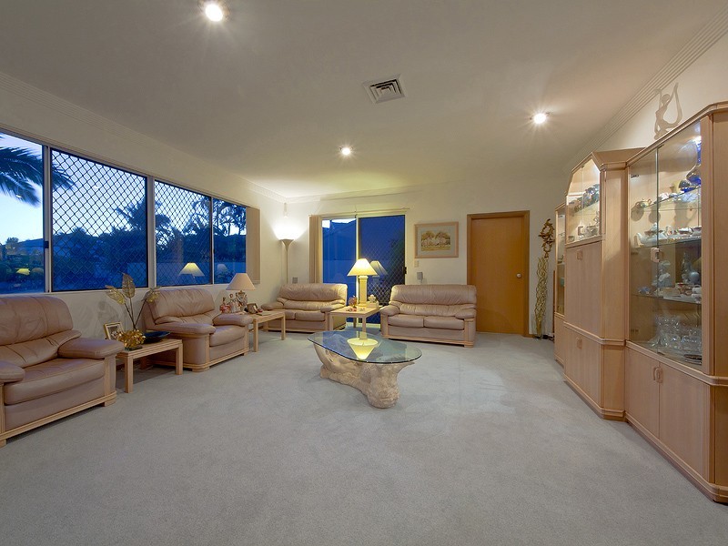 51 Portobello Drive, Mermaid Waters QLD 4218