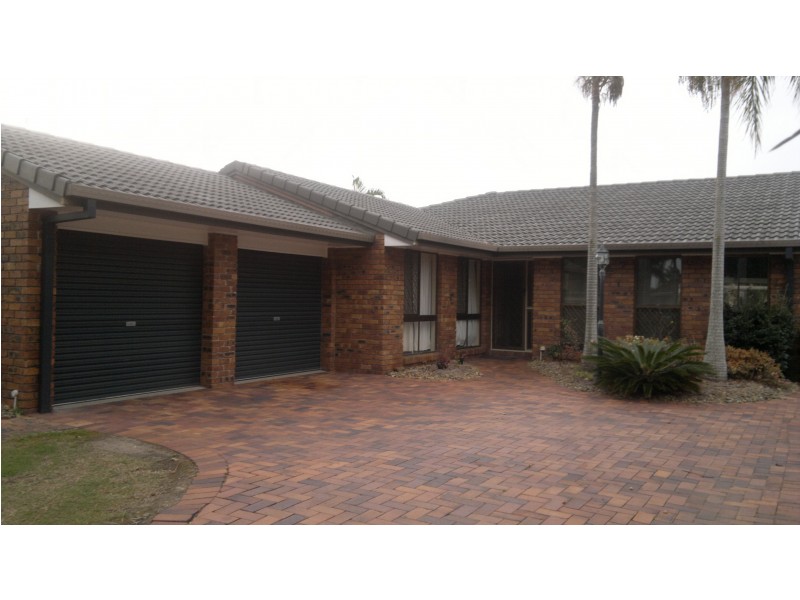 6 Winch Court, Mermaid Waters QLD 4218