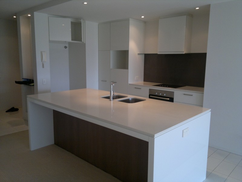 3/305 Easthill Drive, Robina QLD 4226