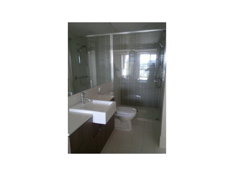 3/305 Easthill Drive, Robina QLD 4226