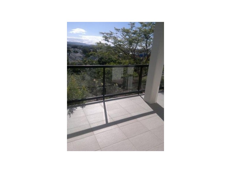 3/305 Easthill Drive, Robina QLD 4226