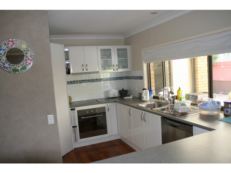 3 Halbourne Court, Mermaid Waters QLD 4218