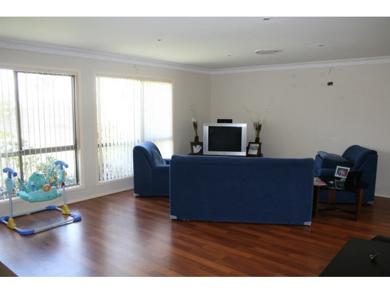 3 Halbourne Court, Mermaid Waters QLD 4218