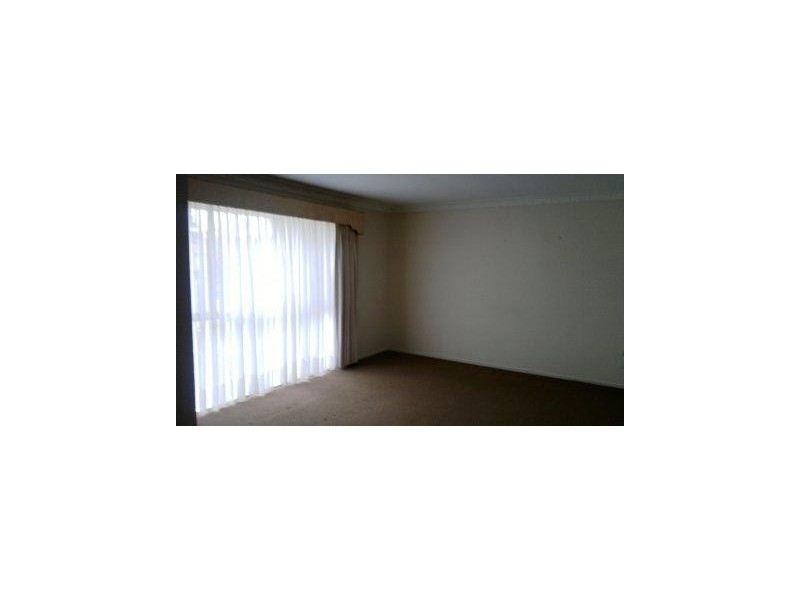 2 Longueville Court, Robina QLD 4226