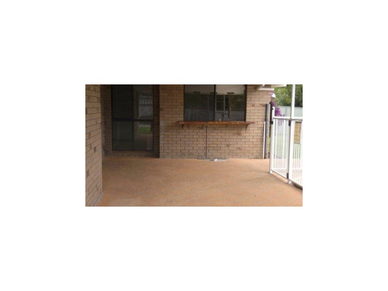 2 Longueville Court, Robina QLD 4226