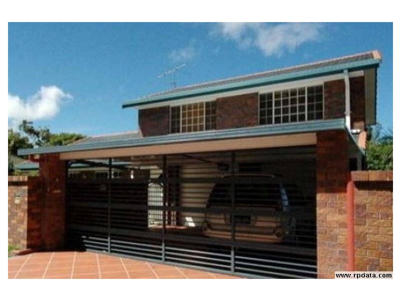 37 Lutana Ave, Miami QLD 4220