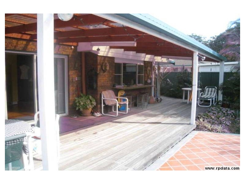 37 Lutana Ave, Miami QLD 4220