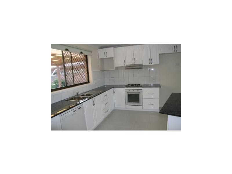 54 Markeri Street, Mermaid Waters QLD 4218