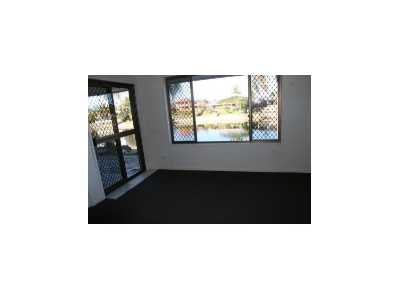 54 Markeri Street, Mermaid Waters QLD 4218