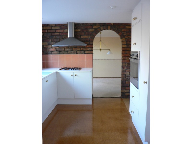 11 Normanby Street, Mermaid Waters QLD 4218