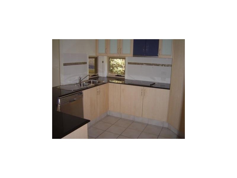 1/2 Duxton  Court, Varsity Lakes QLD 4227