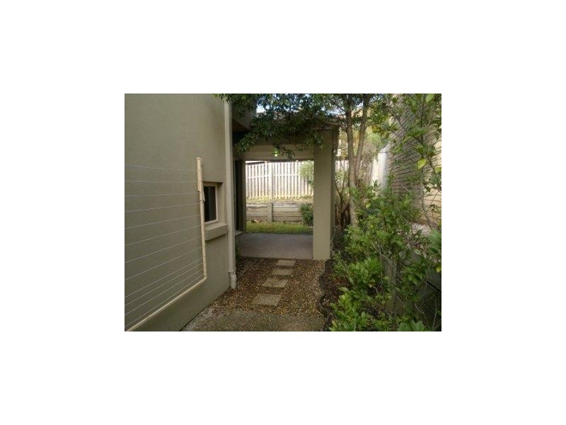 1/2 Duxton  Court, Varsity Lakes QLD 4227