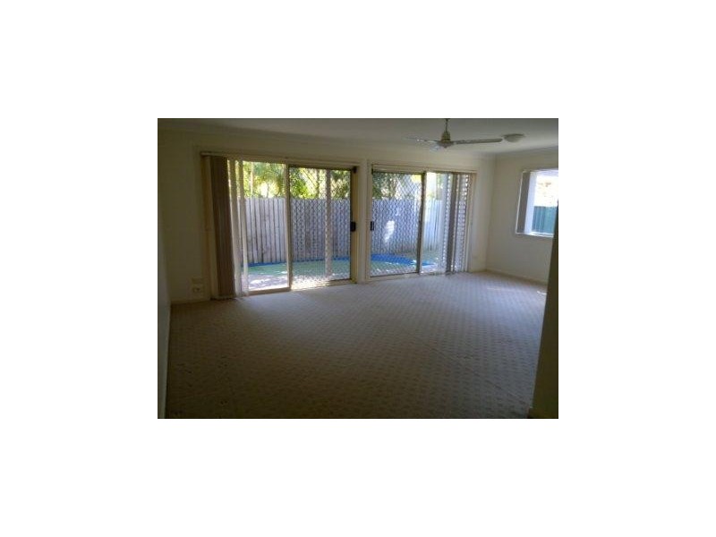 26/7-9 Santa Cruz Blvd, Clear Island Waters QLD 4226
