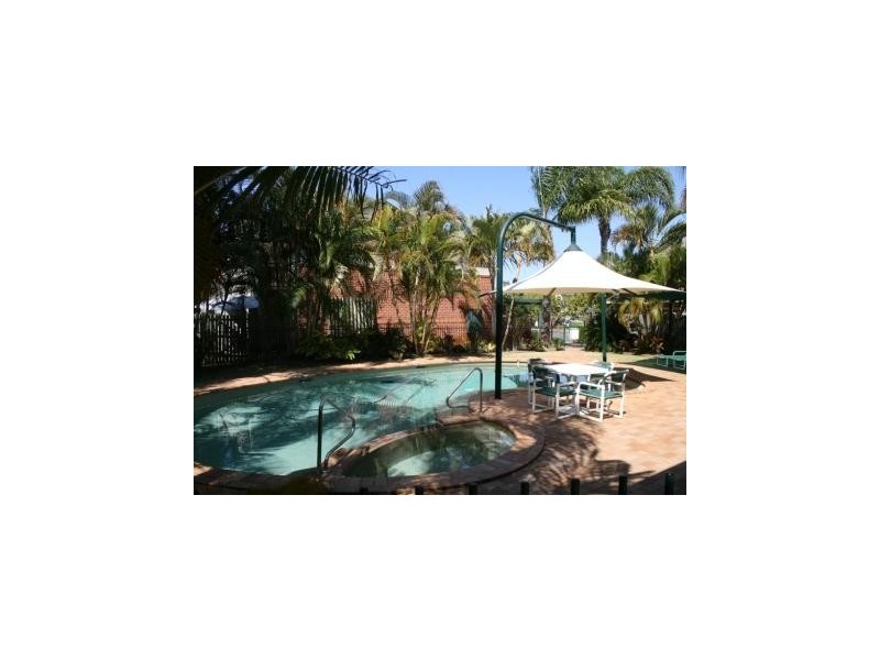 26/7-9 Santa Cruz Blvd, Clear Island Waters QLD 4226