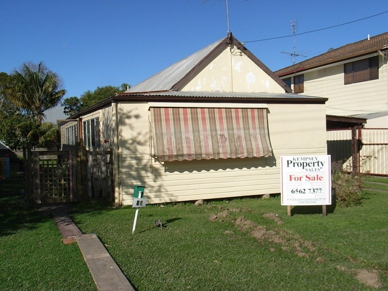 28 Belmore Street, Smithtown NSW 2440