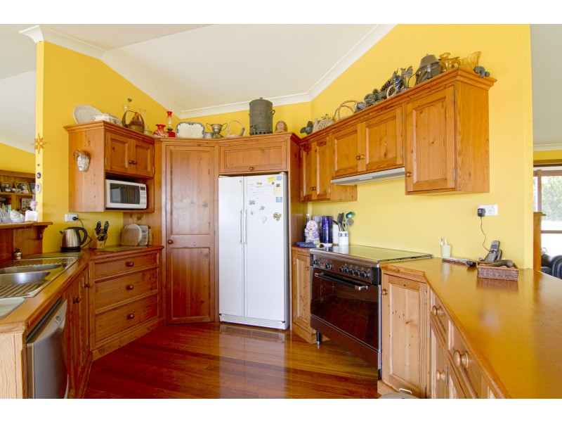 165 Ranch Road, Crescent Head NSW 2440