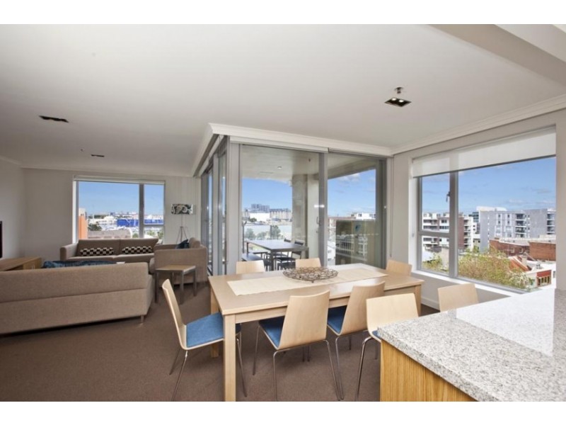 61/741 Hunter Street, Newcastle NSW 2300