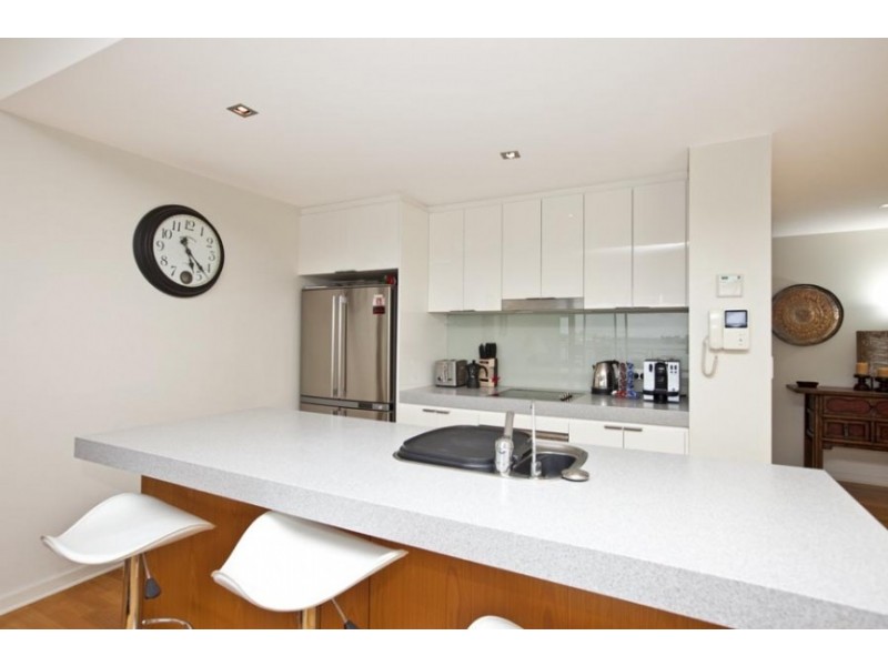 103/1 Honeysuckle Drive, Newcastle NSW 2300