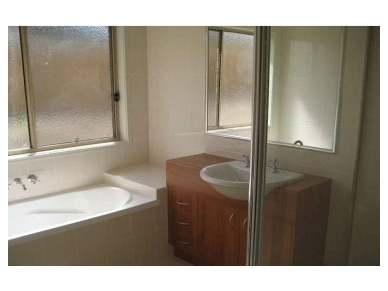 83 High Street, Blackstone QLD 4304