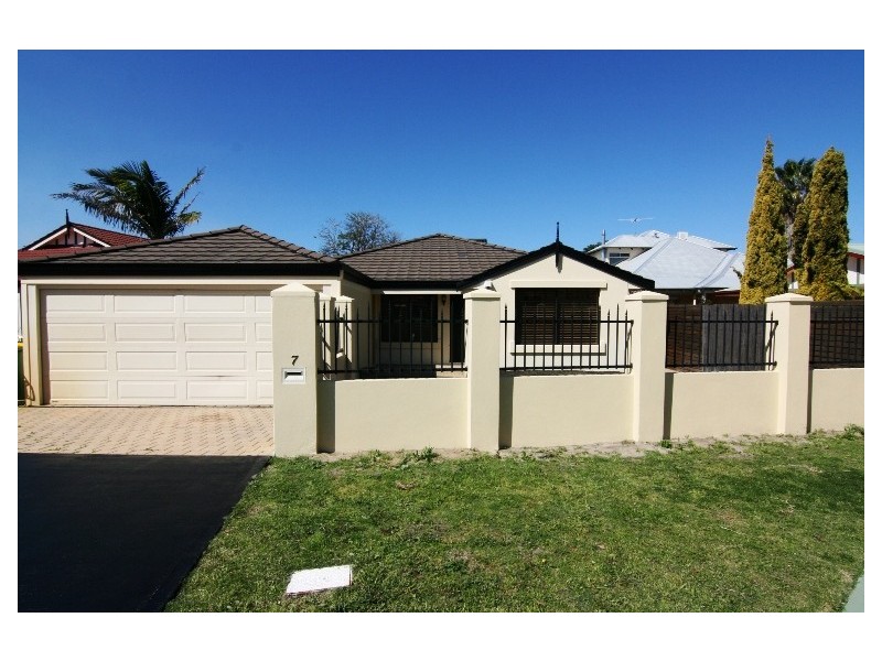 7 O’Leary Place, Redcliffe WA 6104