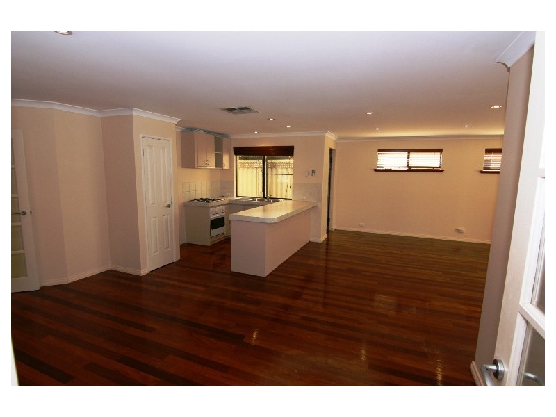 7 O’Leary Place, Redcliffe WA 6104