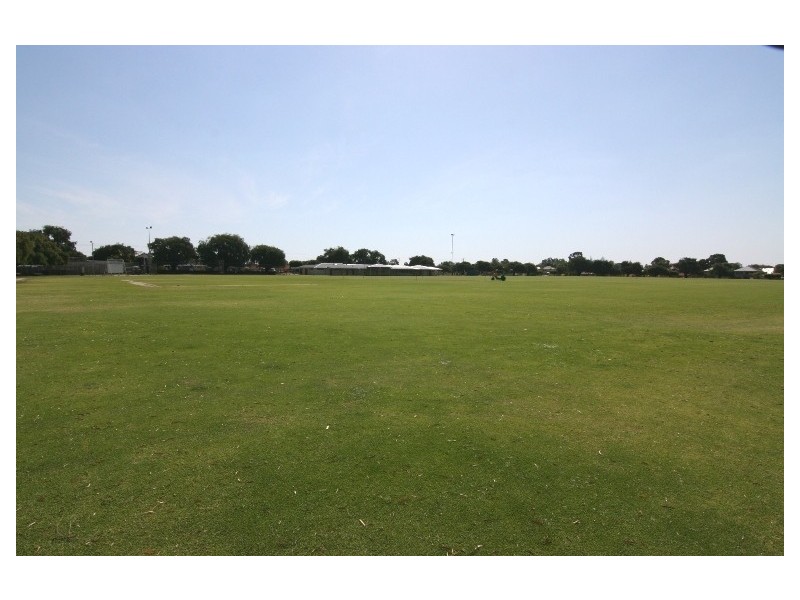 70 Solar Way, Carlisle WA 6101