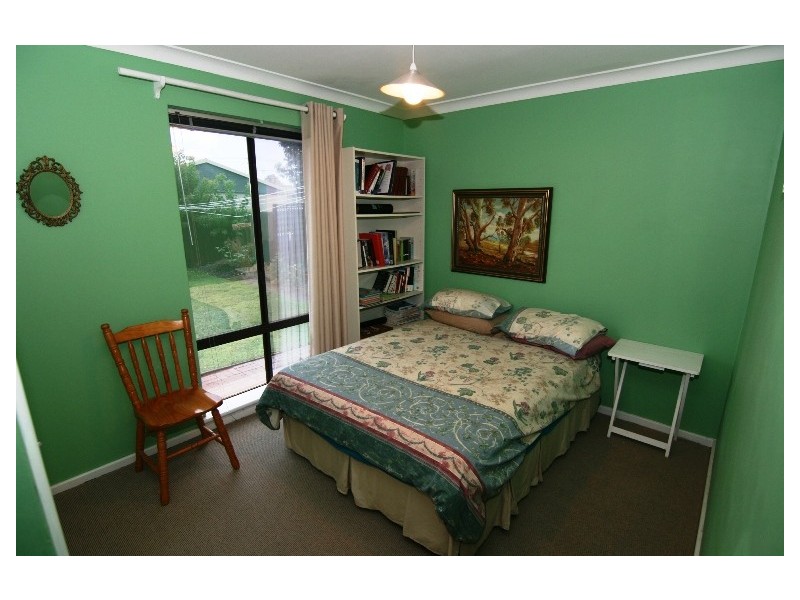 301 Robinson Avenue, Cloverdale WA 6105