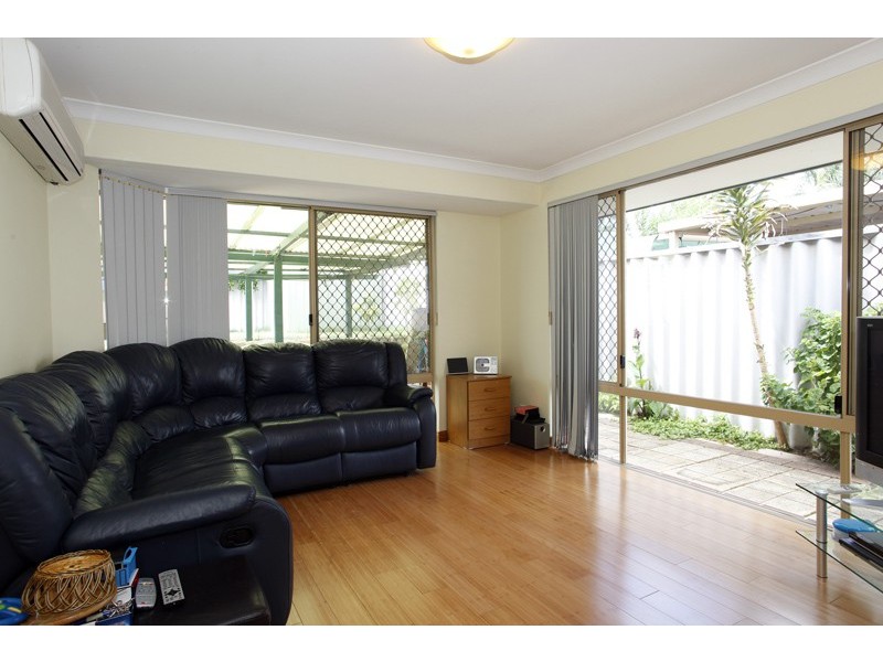 12 Treffone Street, Redcliffe WA 6104