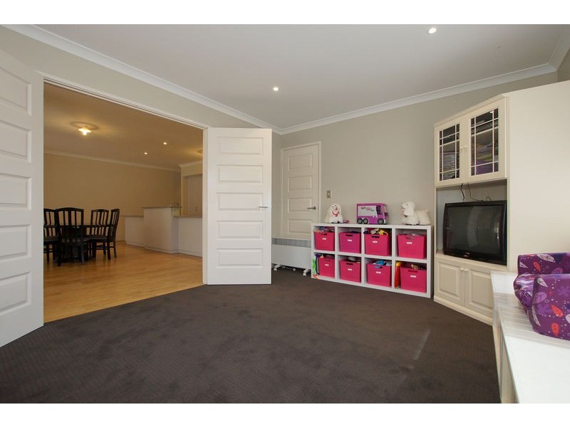 6 Ellard Avenue, Belmont WA 6104