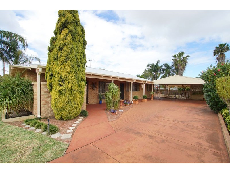 64 Leake Street, Belmont WA 6104