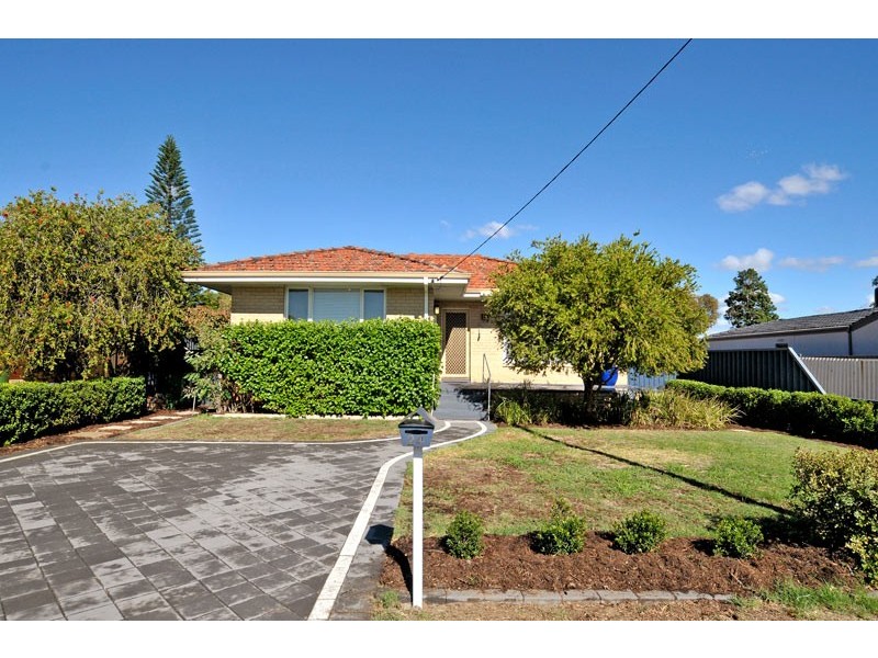 24 Trink Street, Cloverdale WA 6105