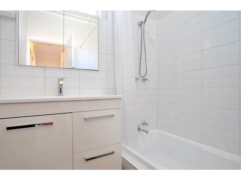 24 Trink Street, Cloverdale WA 6105