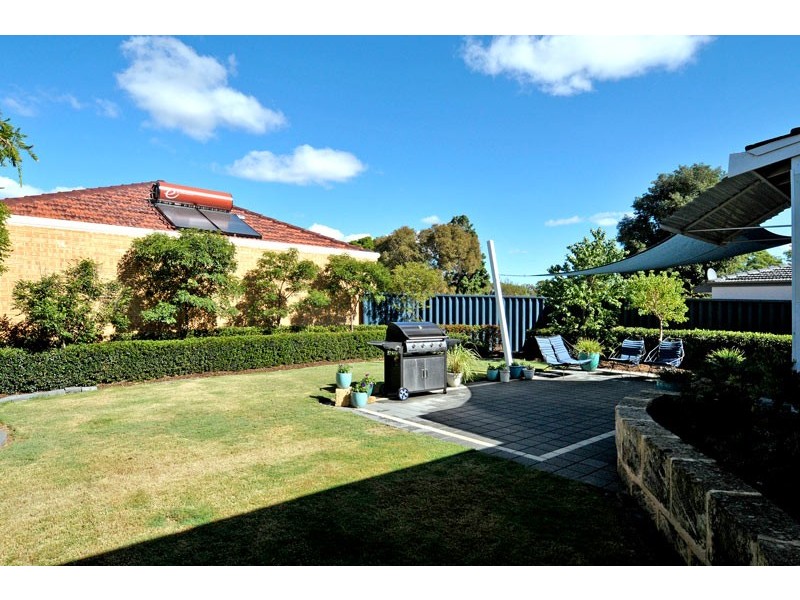 24 Trink Street, Cloverdale WA 6105