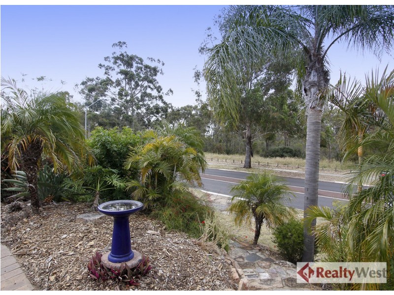 105 Edgewater Drive, Edgewater WA 6027