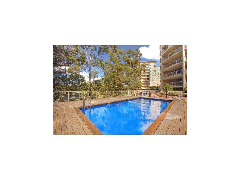 32/80 John Whiteway Drive, Gosford NSW 2250