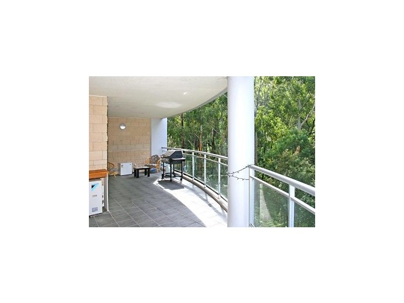 303/80 John Whiteway Drive, Gosford NSW 2250