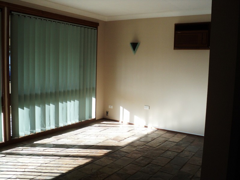 16 Dibden Avenue, Kariong NSW 2250