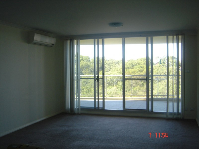 274/80 John Whiteway Drive, Gosford NSW 2250