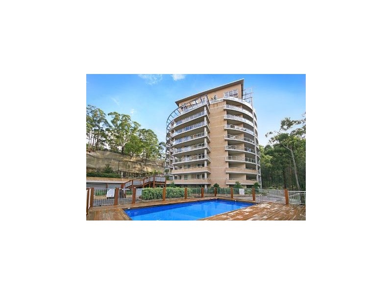 451/80 John Whiteway Drive, Gosford NSW 2250