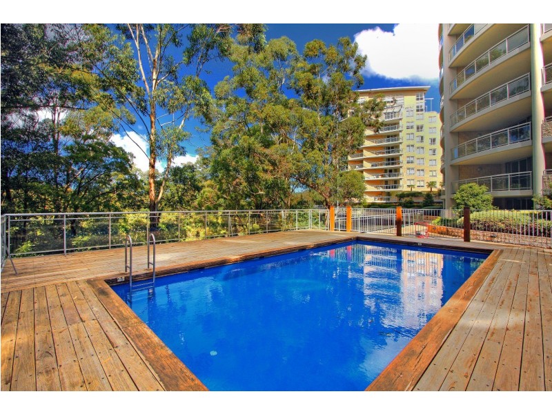 164/80 John Whiteway Drive, Gosford NSW 2250
