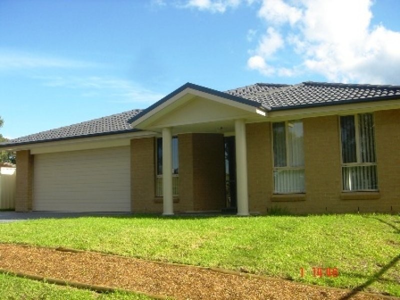 4 Sabre Place, Hamlyn Terrace NSW 2259