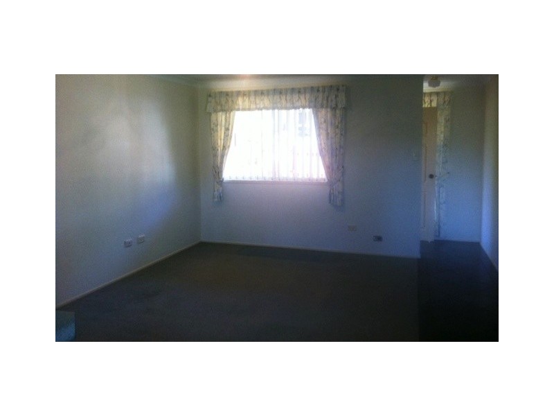 13 Priestly Parade, Point Clare NSW 2250