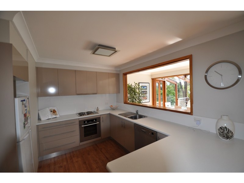 19 Donegal Road, Berkeley Vale NSW 2261