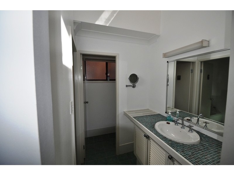 19 Donegal Road, Berkeley Vale NSW 2261